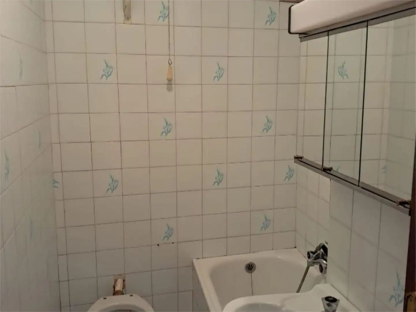 Bathroom of Flat for sale in Busto de Bureba