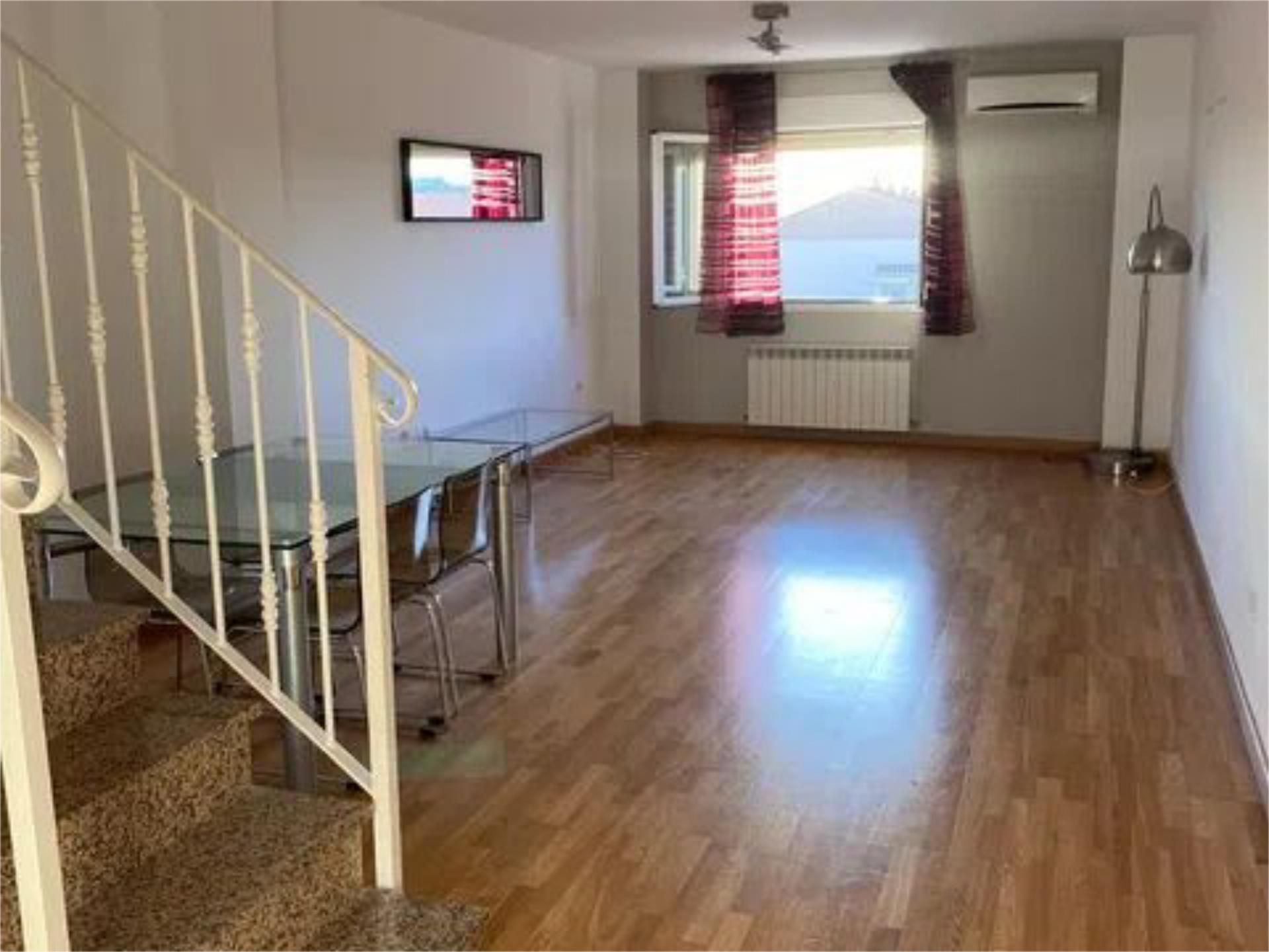 Sala d'estar de Pis de lloguer en  Toledo Capital amb Aire condicionat, Calefacció i Parquet