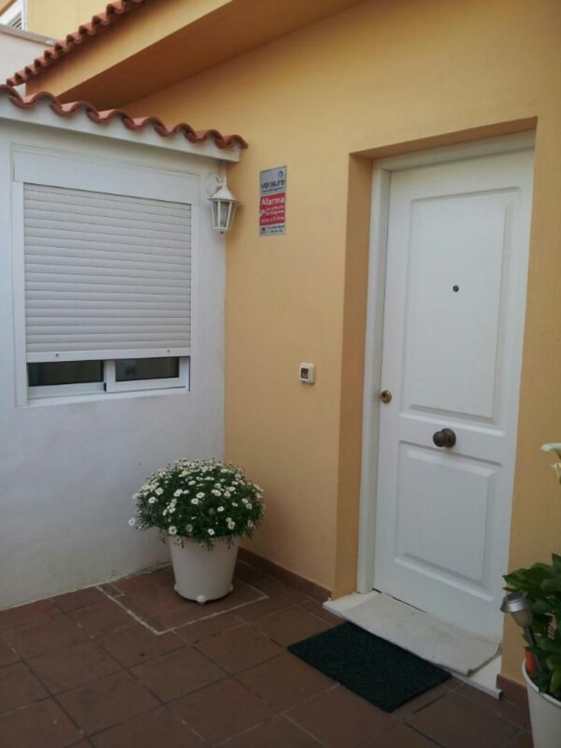 Dúplex en venta en  Santa Cruz de Tenerife Capital con Jardín privado, Terraza y Trastero