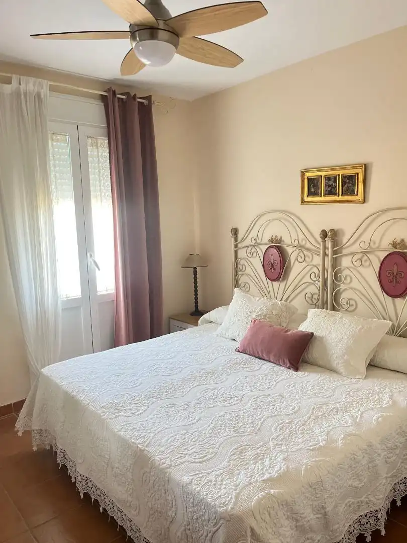 Wohnung zum Verkauf in Calle Cadiz, 24, El Bosque Schlafzimmer von Wohnung zum Verkauf in El Bosque mit Klimaanlage, Heizung und Terrasse