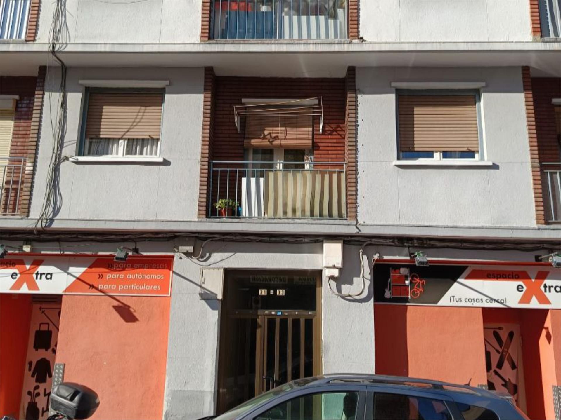 Vista exterior de Pis en venda en  Zaragoza Capital amb Terrassa i Balcó