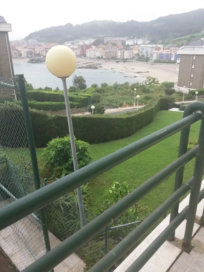 Garten von Wohnung zum Verkauf in Castro-Urdiales mit Terrasse, Schwimmbad und Balkon