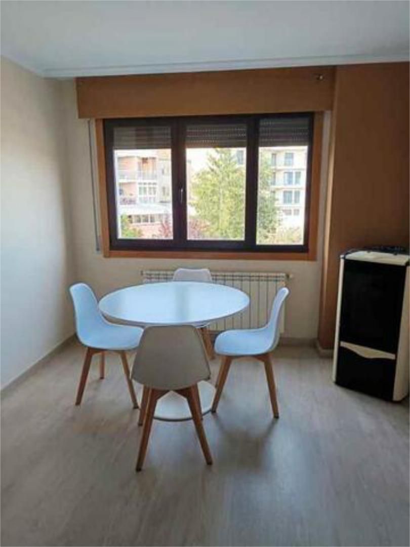 Comedor de Piso de alquiler en Sandiás con Calefacción y Trastero