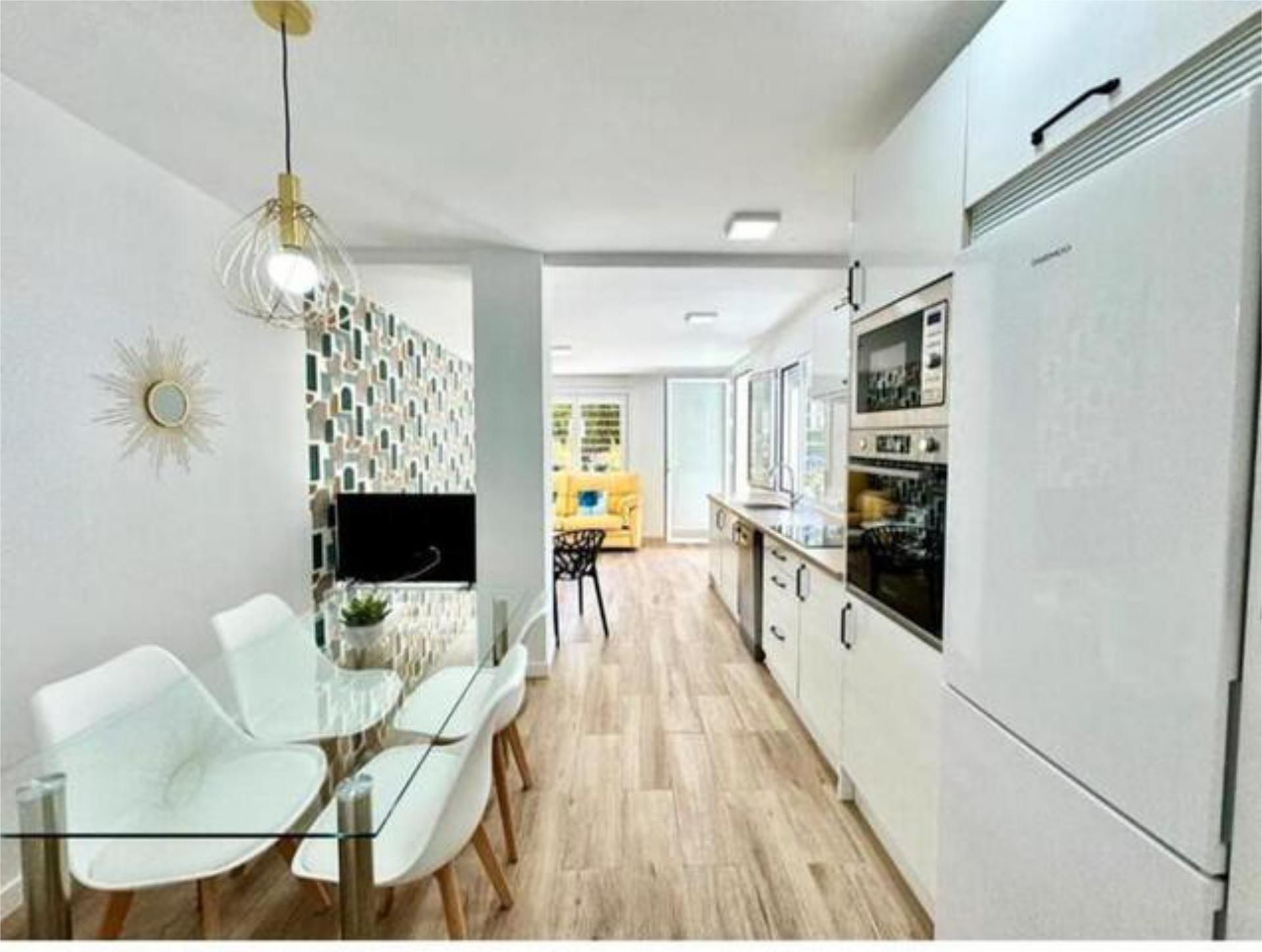 Cocina de Apartamento de alquiler en Marbella con Calefacción, Terraza y Amueblado