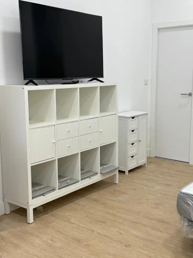 Dormitori de Pis de lloguer en Granada amb Aire condicionat, Calefacció i Parquet