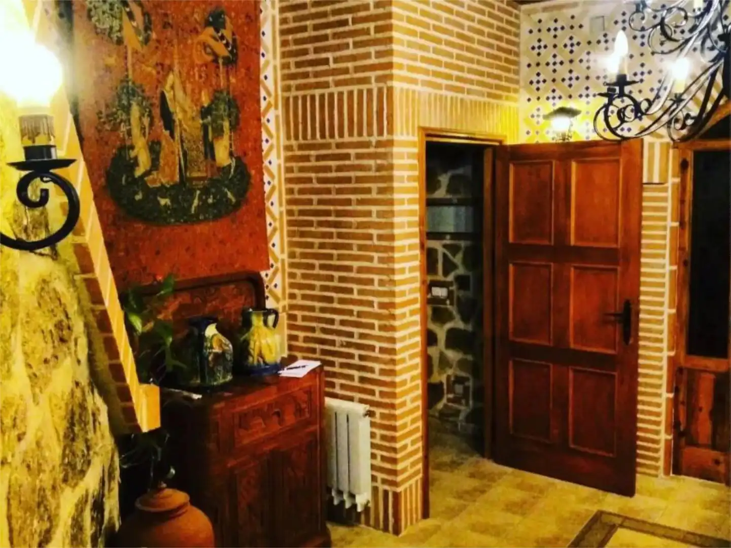 Houses for sale in Calle Oropéndola, 92, Buenavista - Valparaíso - La Legua Houses for sale in Toledo with Air Conditioner, Heating and Private garden