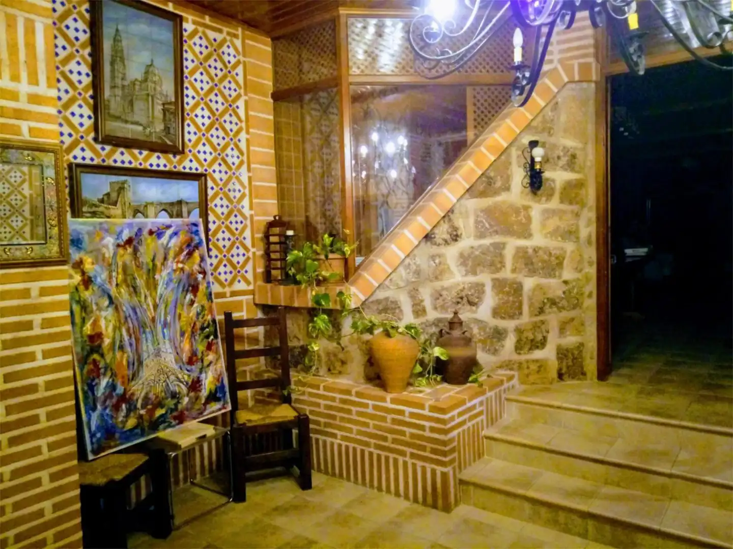 Houses for sale in Calle Oropéndola, 92, Buenavista - Valparaíso - La Legua Houses for sale in Toledo with Air Conditioner, Heating and Private garden