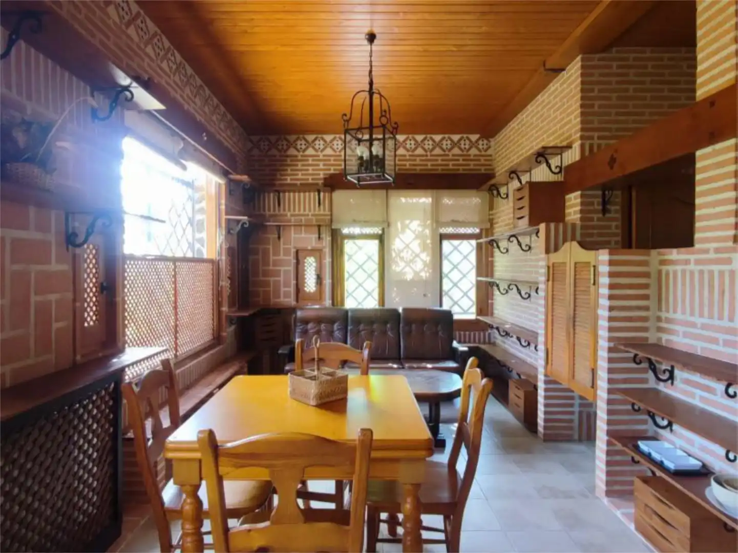 Houses for sale in Calle Oropéndola, 92, Buenavista - Valparaíso - La Legua Dining room of Houses for sale in Toledo with Air Conditioner, Heating and Private garden