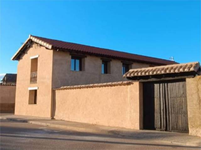 Casa adosada en Alquiler en Calle el Sextil, 7 en El Burgo Ranero