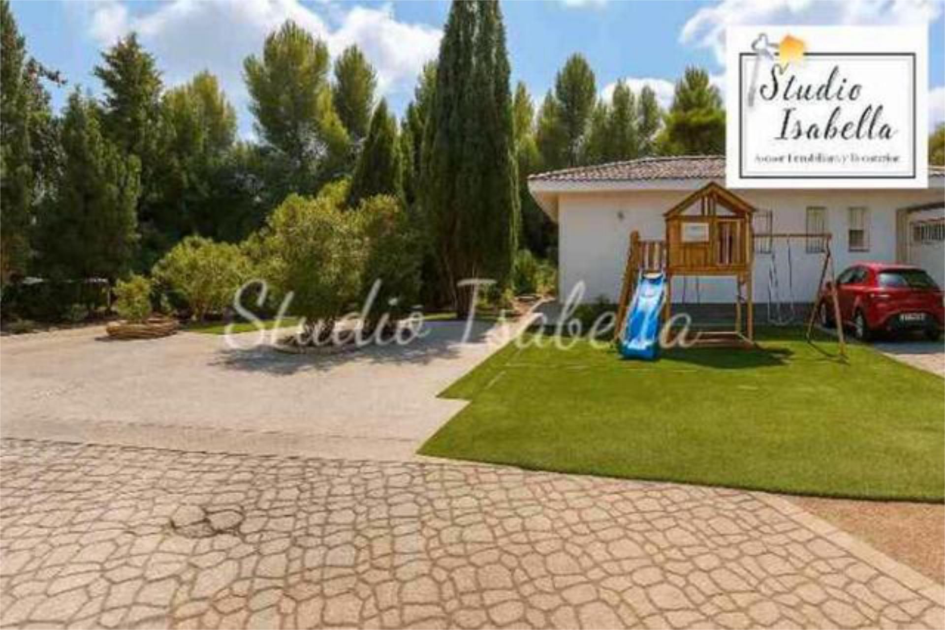Jardí de Casa adosada en venda en Argés amb Terrassa