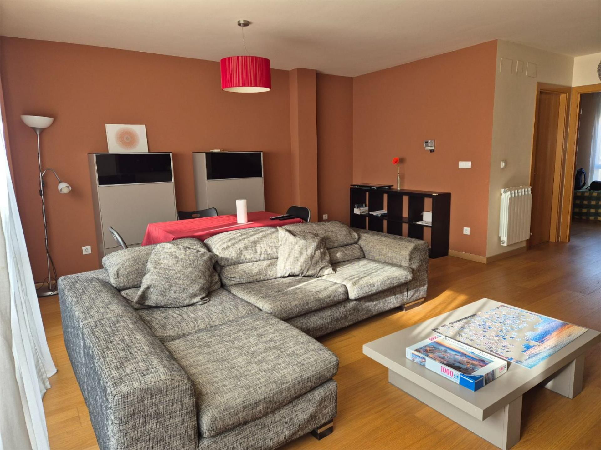 Sala de estar de Casa adosada en venta en Tudela con Aire acondicionado, Calefacción y Parquet
