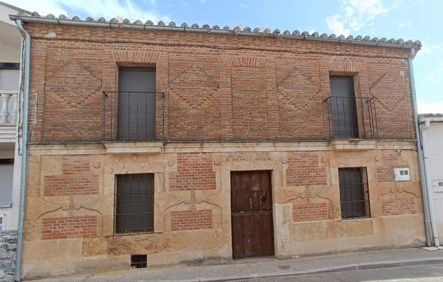 Piso en Venta en Calle Tomás Bretón, 29 en Babilafuente