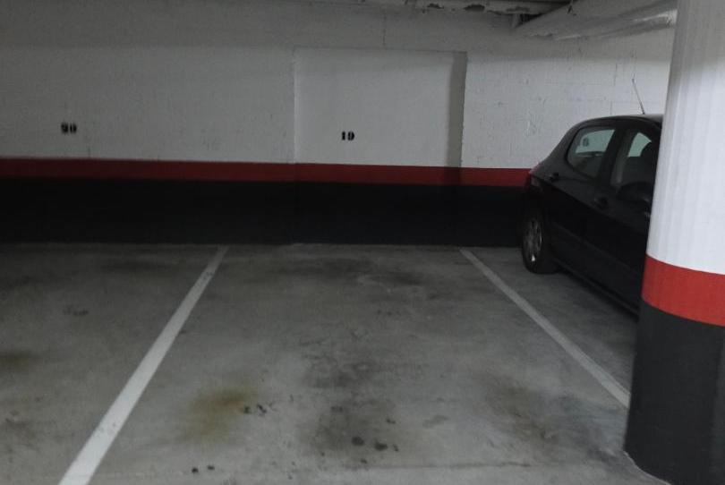 Foto 1 de Garatge de lloguer a Calle de Irunlarrea, 5g, Mendebaldea - Ermitagaña, Navarra