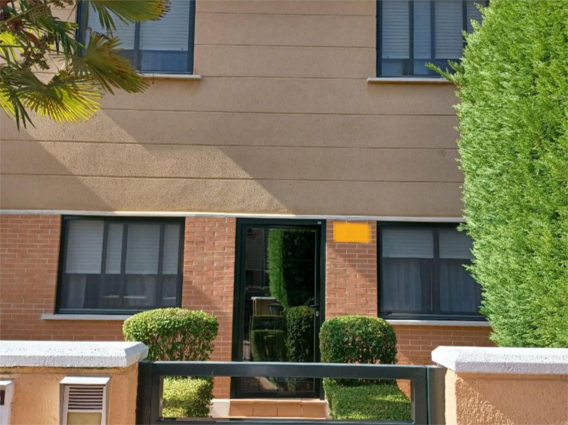 Exterior view of Flat for sale in Valladolid Capital  with Heating, Private garden and Parquet flooring