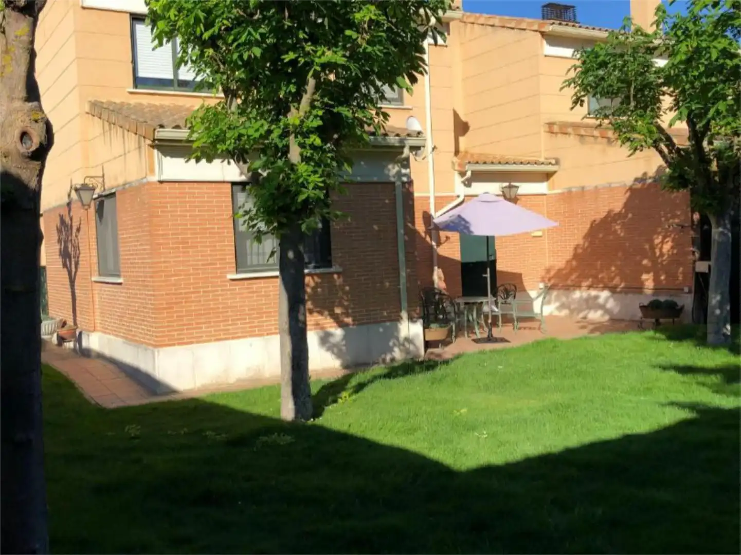 Pis en venda a Calle Roma, 21, Las Villas - Valparaiso - El Peral Jardí de Pis en venda en Valladolid amb Calefacció, Jardí privat i Parquet