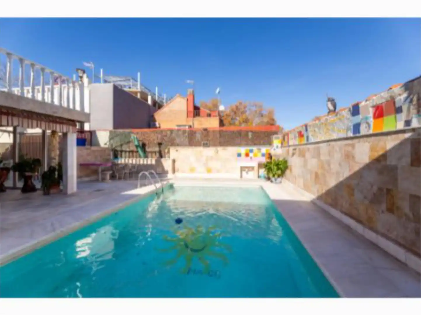 Houses for sale in Simancas Swimming pool of Houses for sale in Madrid with Air Conditioner, Heating and Private garden