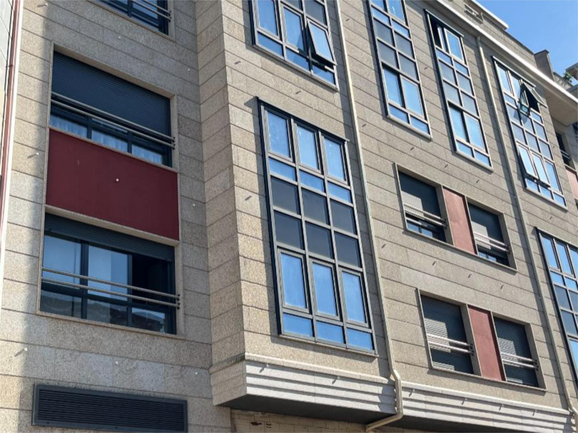 Vista exterior de Pis en venda en Pontevedra Capital 