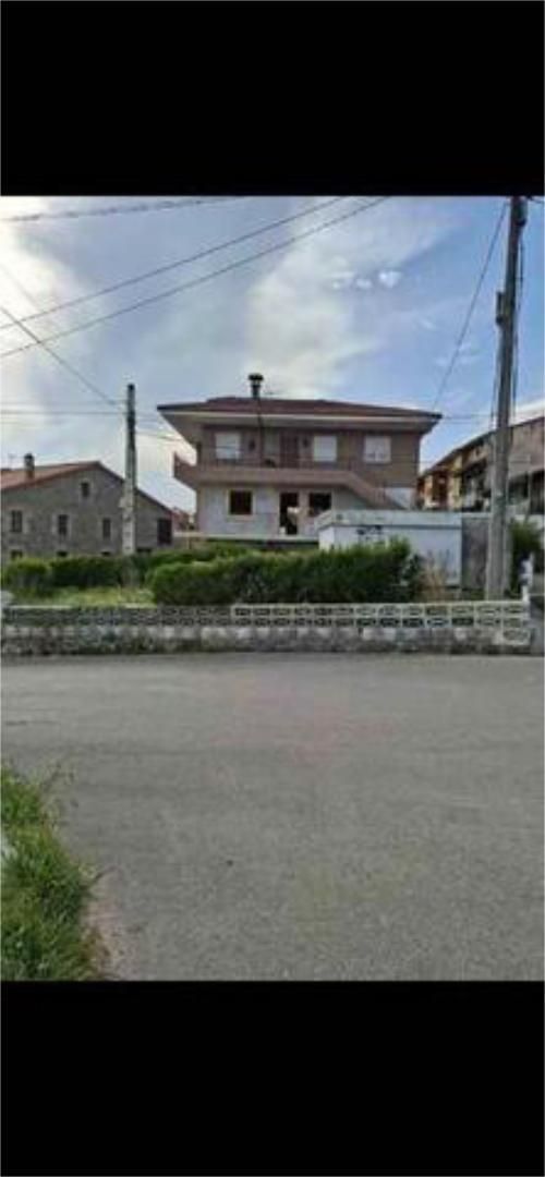 Casa adosada de alquiler en Villacarriedo con Calefacción, Terraza y Amueblado