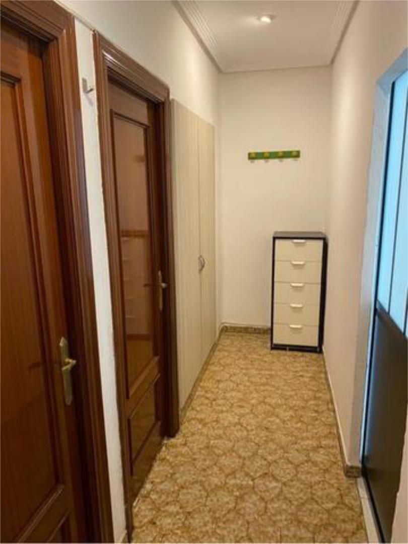 Flat to rent in Jove