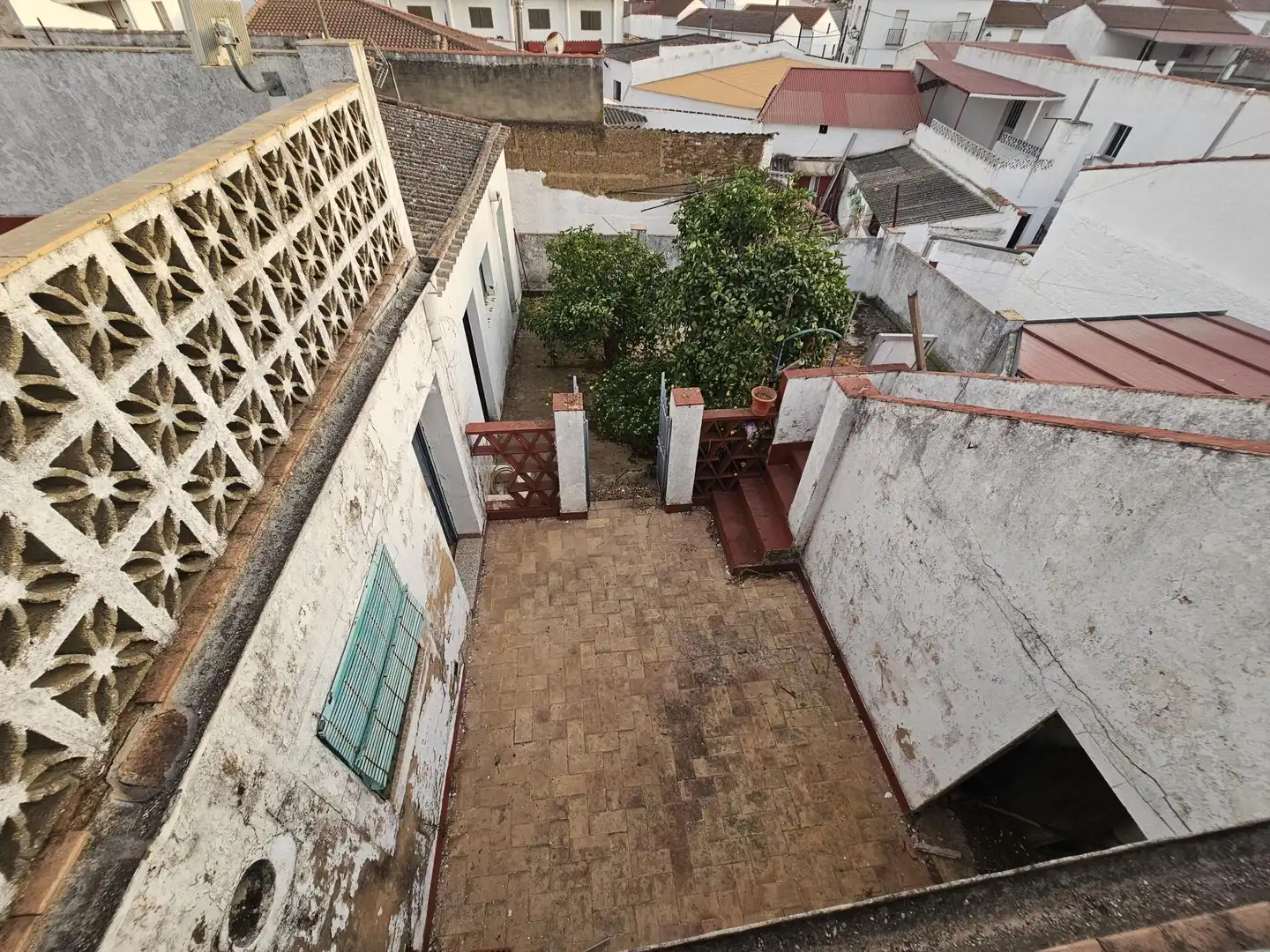 Vista exterior de Planta baja en venta en Santa Bárbara de Casa con Balcón