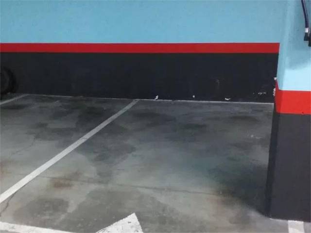 Garaje en Alquiler en Calle de Camarena, 101 en Aluche