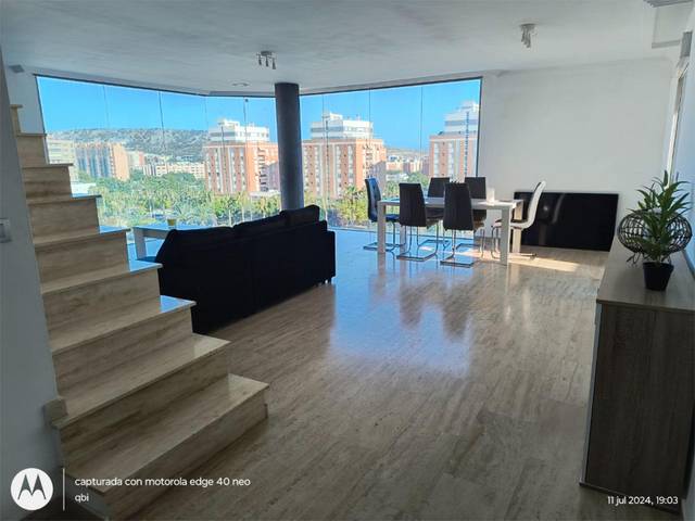 Ático en Alquiler en Carrer Beniarbeig, 9 en Garbinet - Parque de las Avenidas