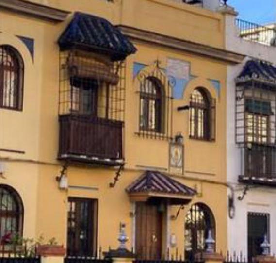 Foto 1 de Casa adosada en venda a El Plantinar – Avda. La Paz - El Juncal, Sevilla