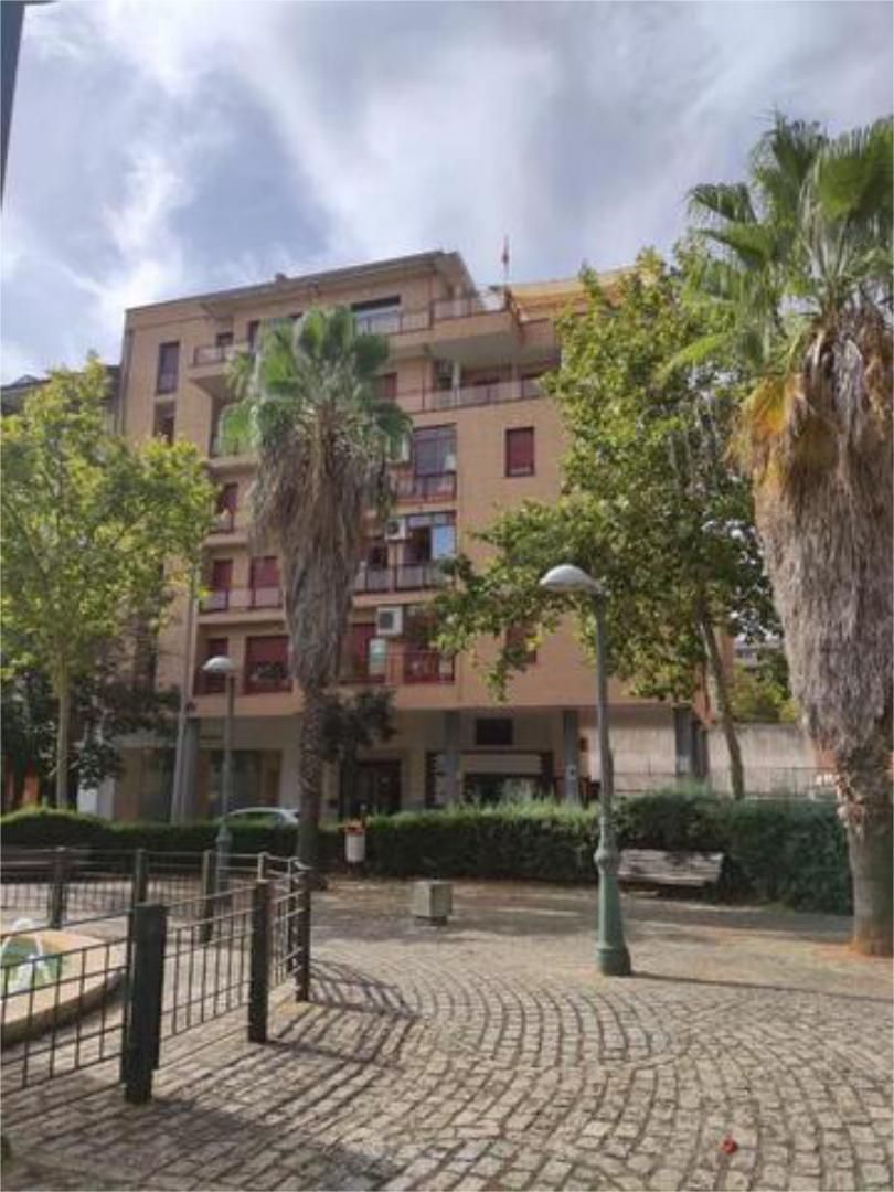 Vista exterior de Pis de lloguer en Cáceres Capital amb Calefacció, Jardí privat i Terrassa