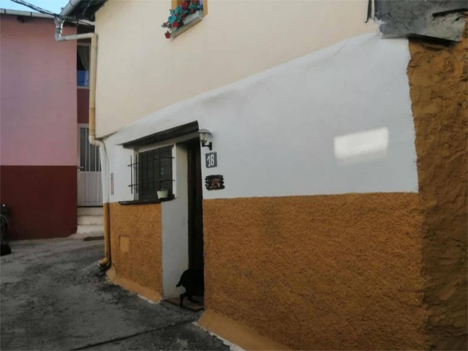 Vista exterior de Casa adosada de alquiler en Rubiá con Calefacción y Amueblado