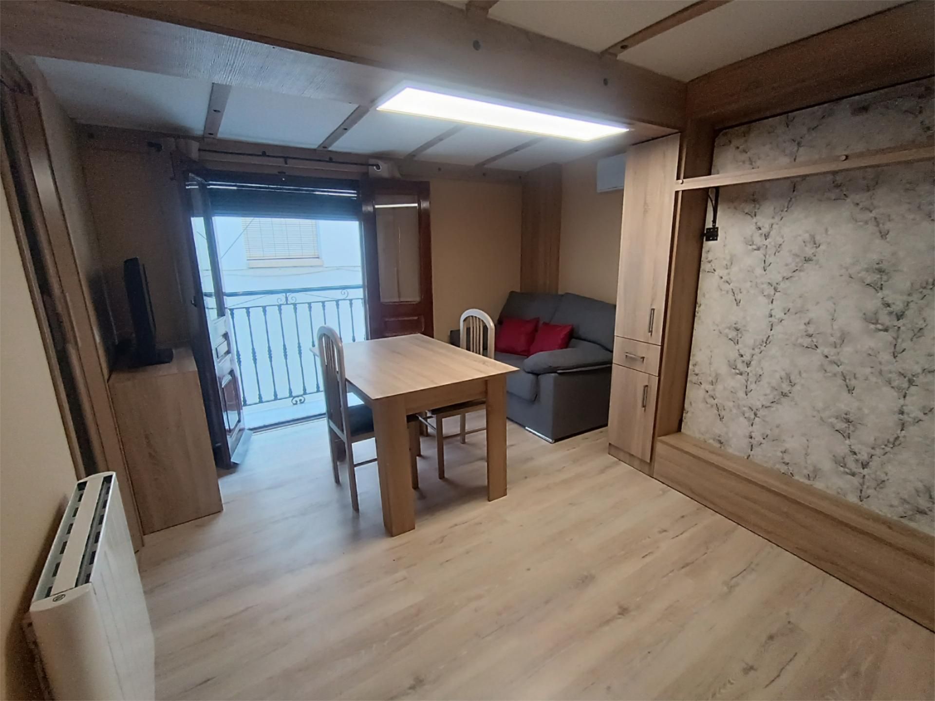 Sala de estar de Apartamento de alquiler en Hervás con Calefacción, Amueblado y Lavadora