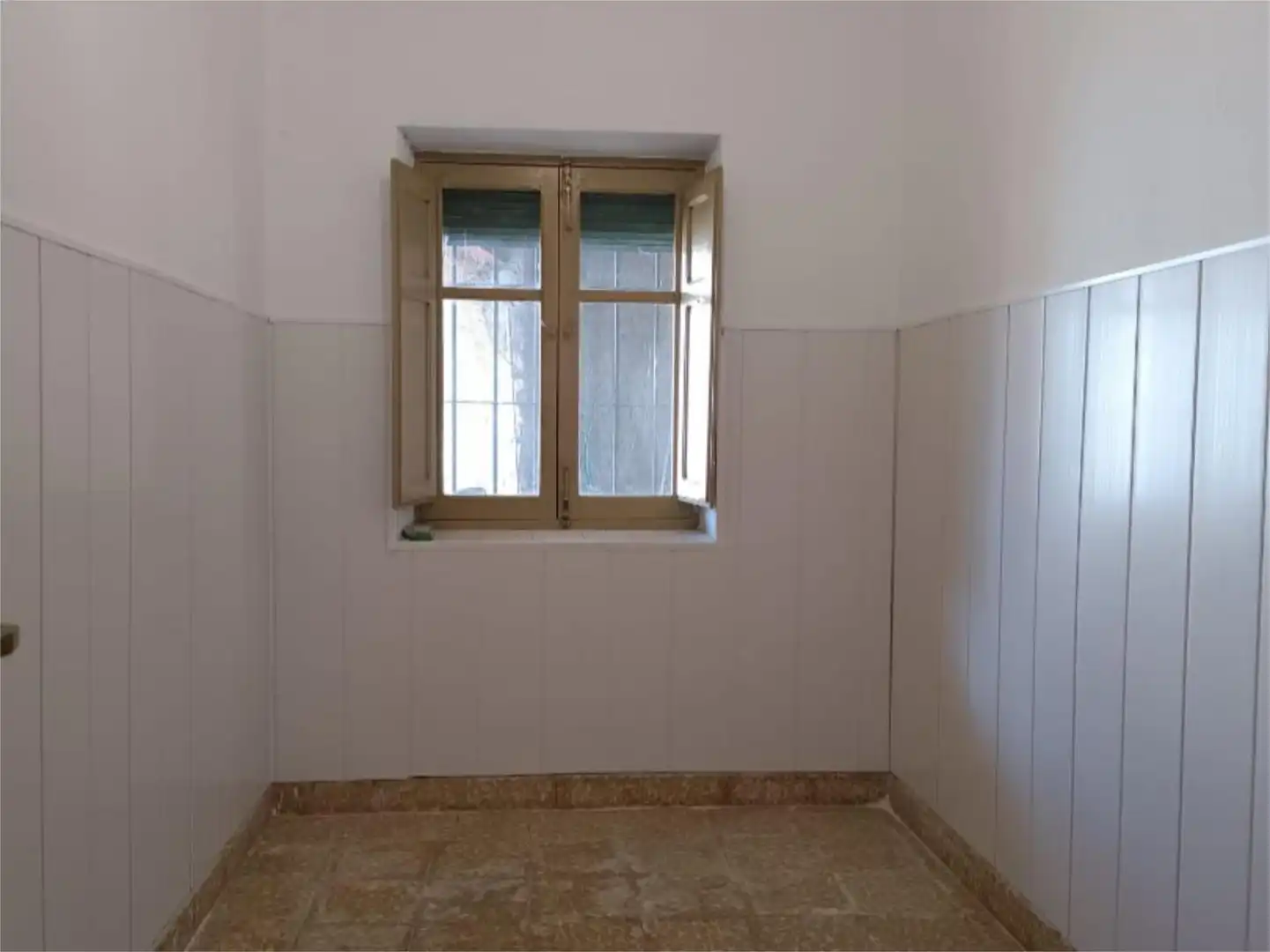 Piso en venta en Calle de la Iglesia, 4, Marugán Baño de Piso en venta en Marugán con Jardín privado