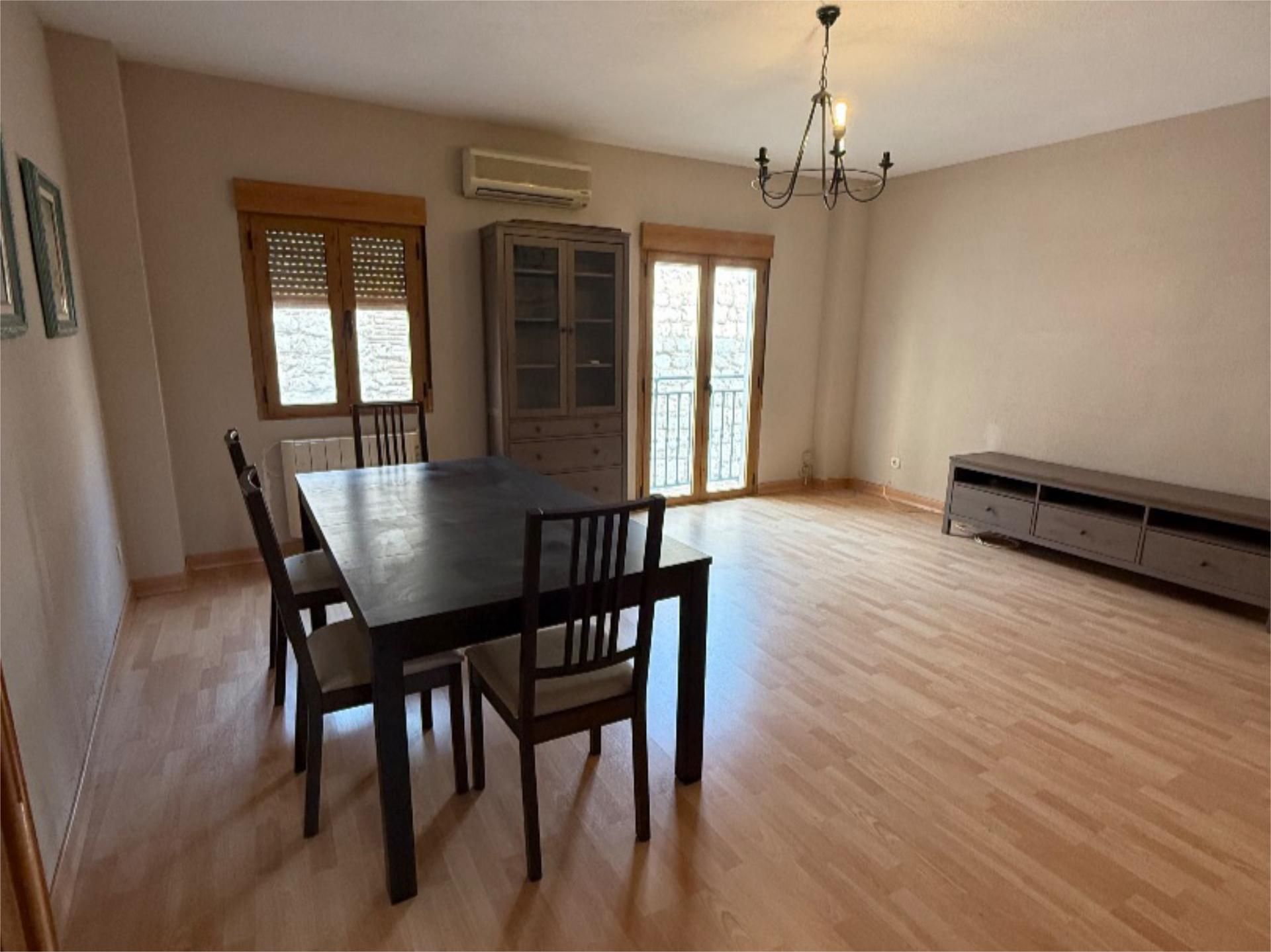 Comedor de Piso en venta en  Jaén Capital con Aire acondicionado, Calefacción y Terraza