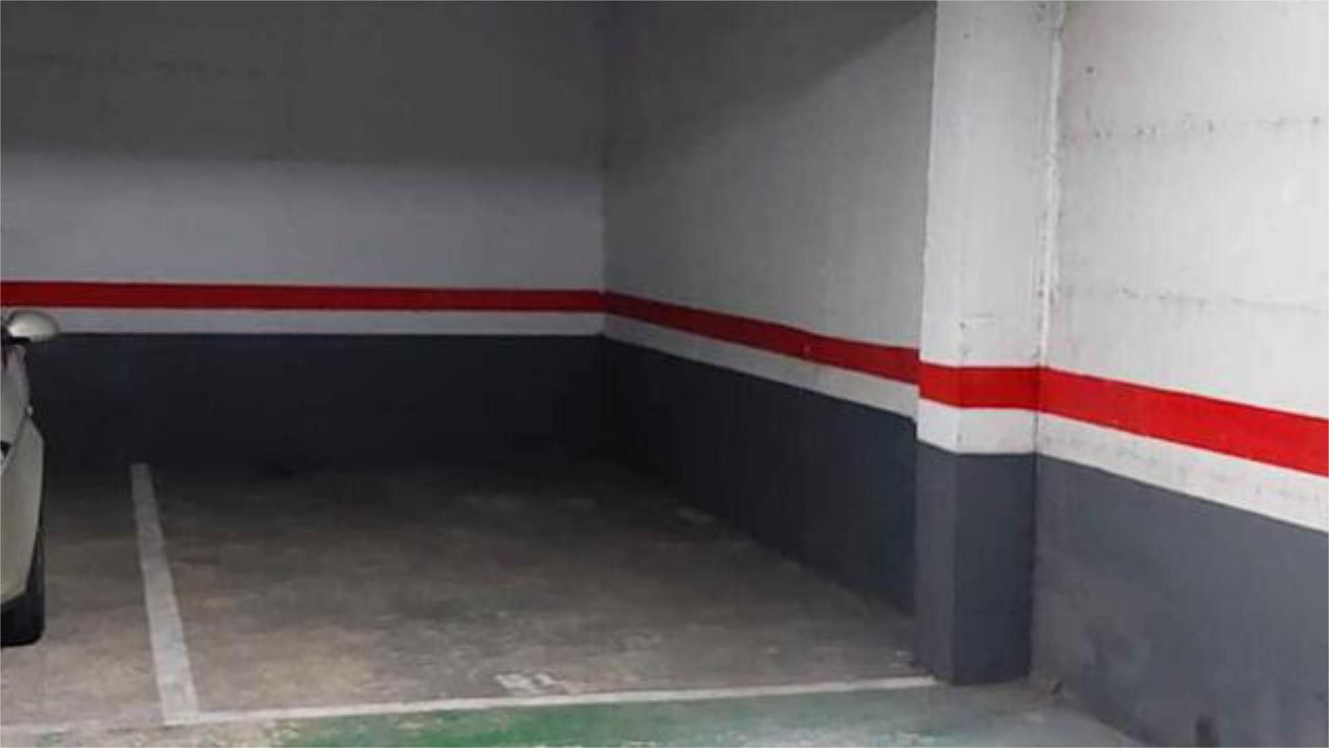 Parking of Garage to rent in Badalona