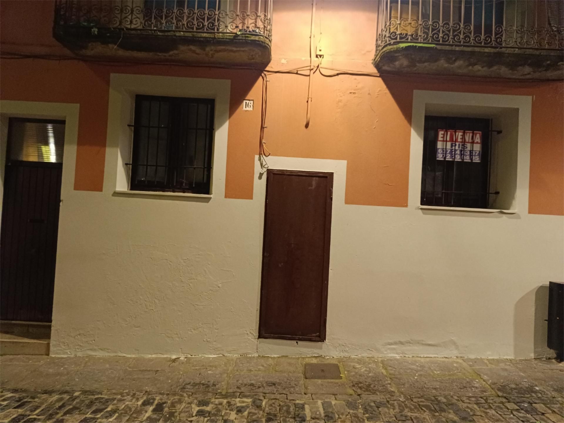 Exterior view of Flat for sale in Olot  with Parquet flooring