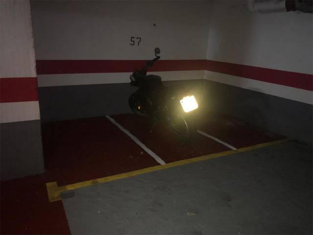 Garaje en Alquiler en Calle Tomás Bretón, 9 en Universidad San Francisco