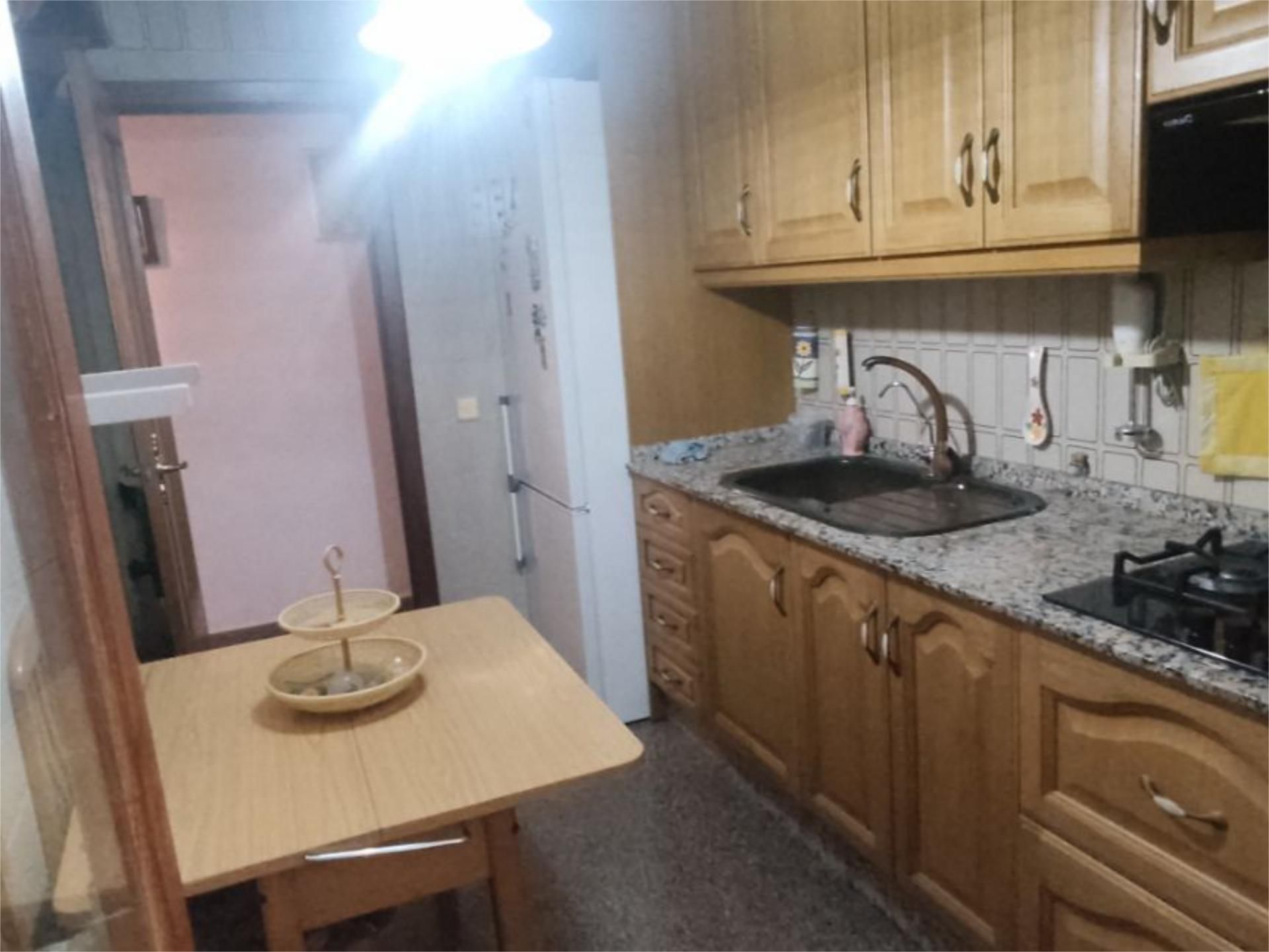 Pis en venda a Carrer Tibi, 5, Benisaudet Cuina de Pis en venda en Alicante / Alacant amb Balcó