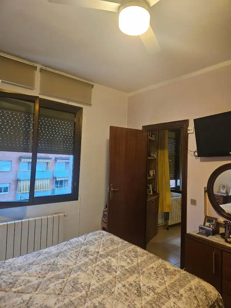 Bedroom of Flat for share in Barcelona  with Heating, Furnished and Oven