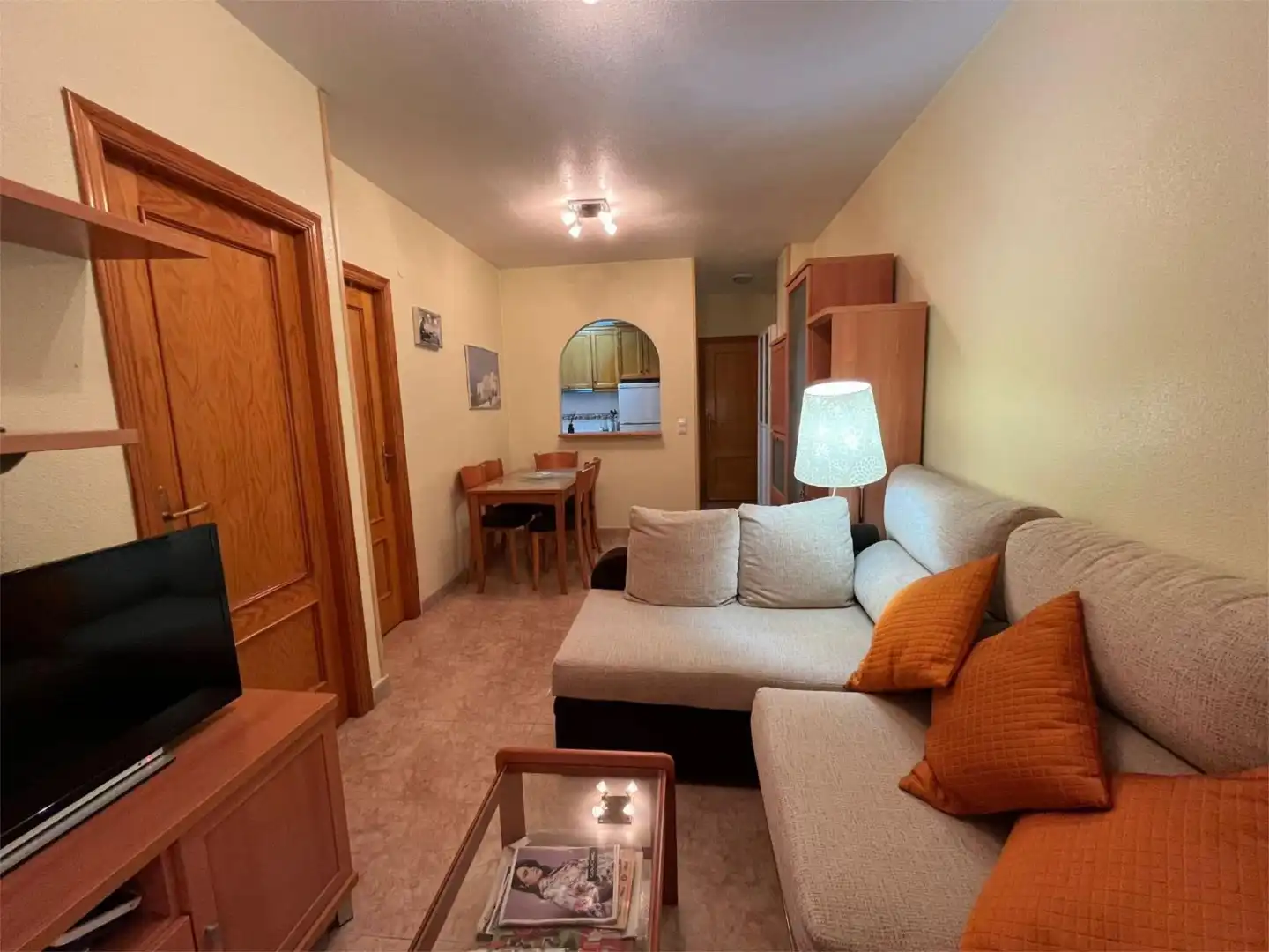 Piso en venta en Calle San Julián, 44, Parque de las Naciones Sala de estar de Piso en venta en Torrevieja con Aire acondicionado, Jardín privado y Trastero