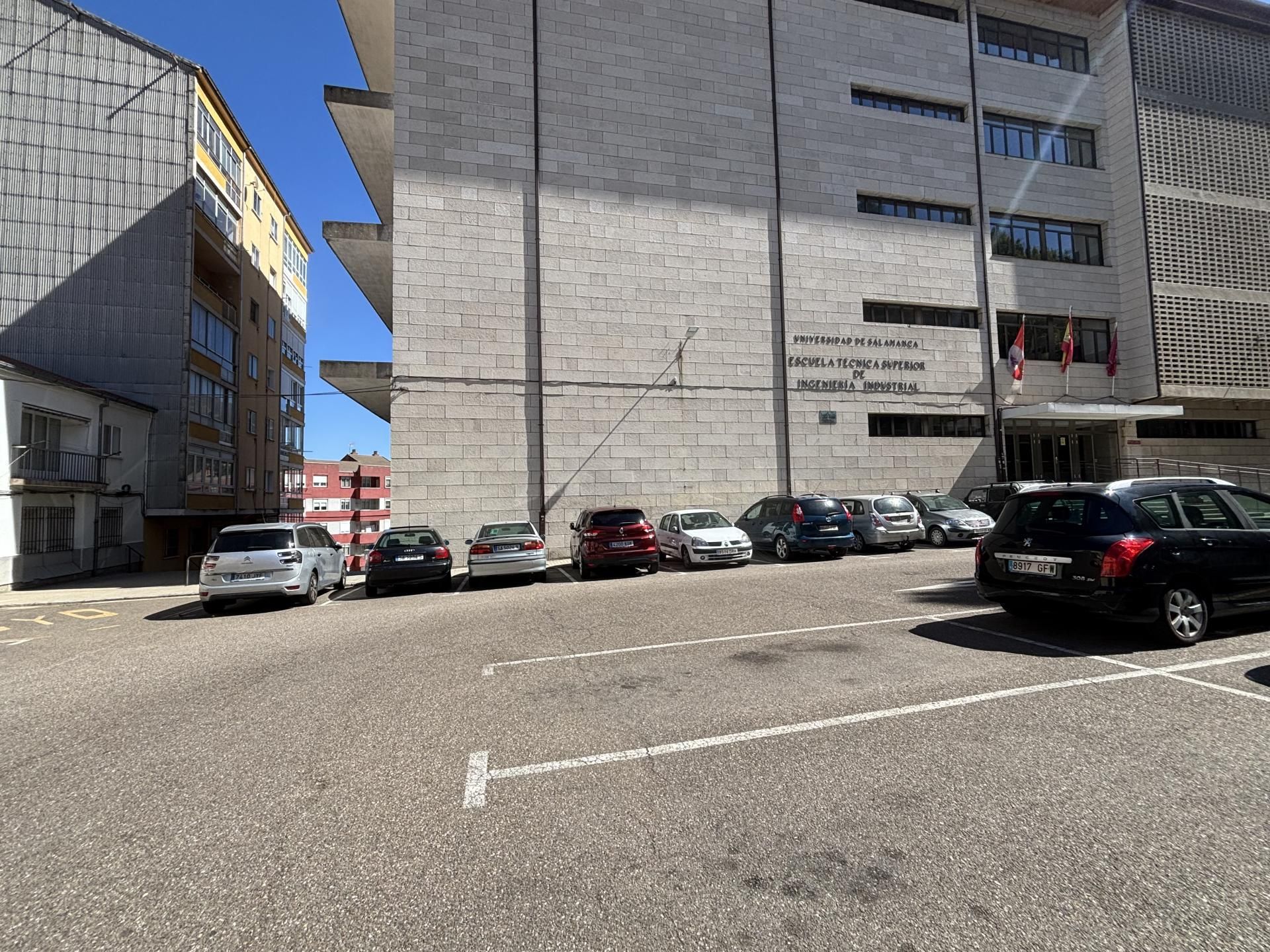 Parking of Flat to rent in Béjar  with Heating and Furnished