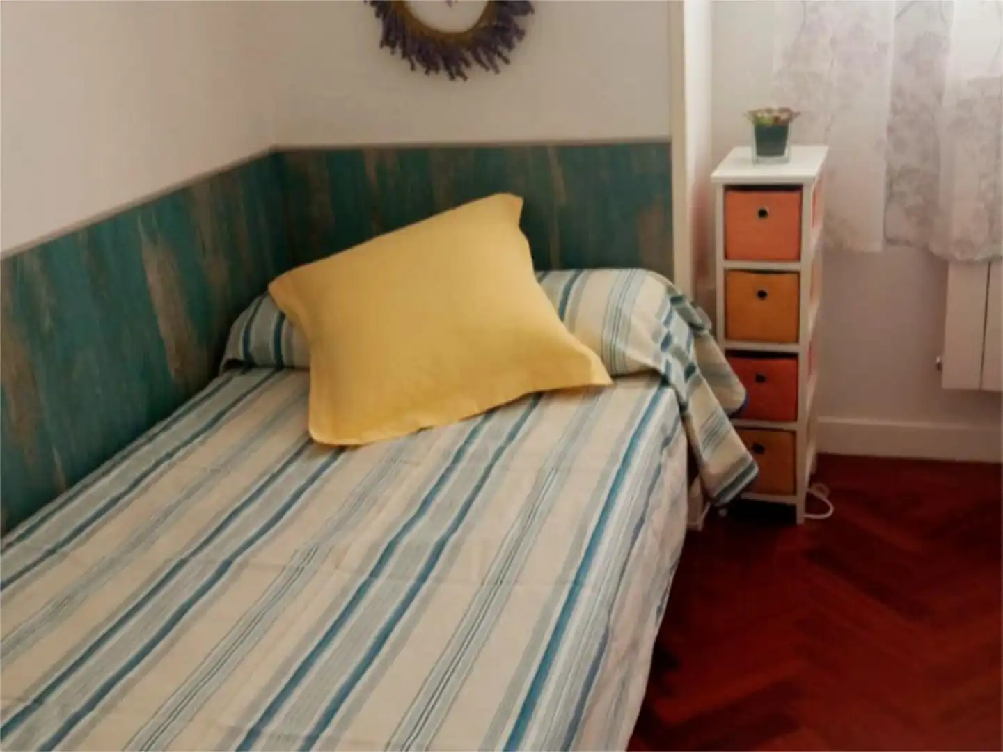 Bedroom of Duplexes for share in Leganés  with Air Conditioner, Heating and Parquet flooring