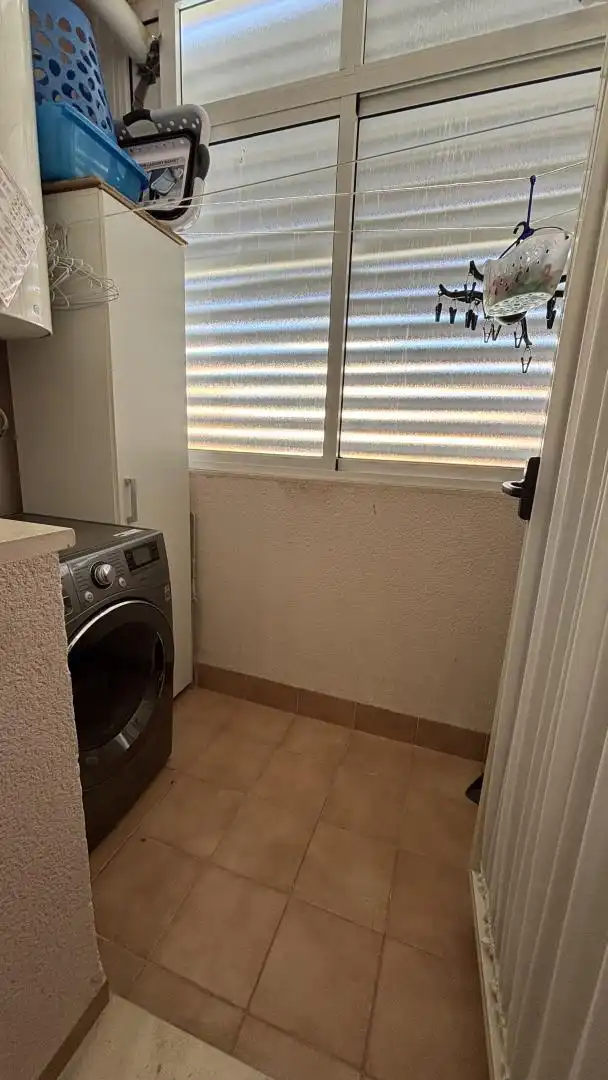 Pis de lloguer a Calle Agua, Azucarillo y Aguardiente, 2, Costa Ballena - Largo Norte Dormitori de Pis de lloguer en Rota amb Aire condicionat, Calefacció i Jardí privat