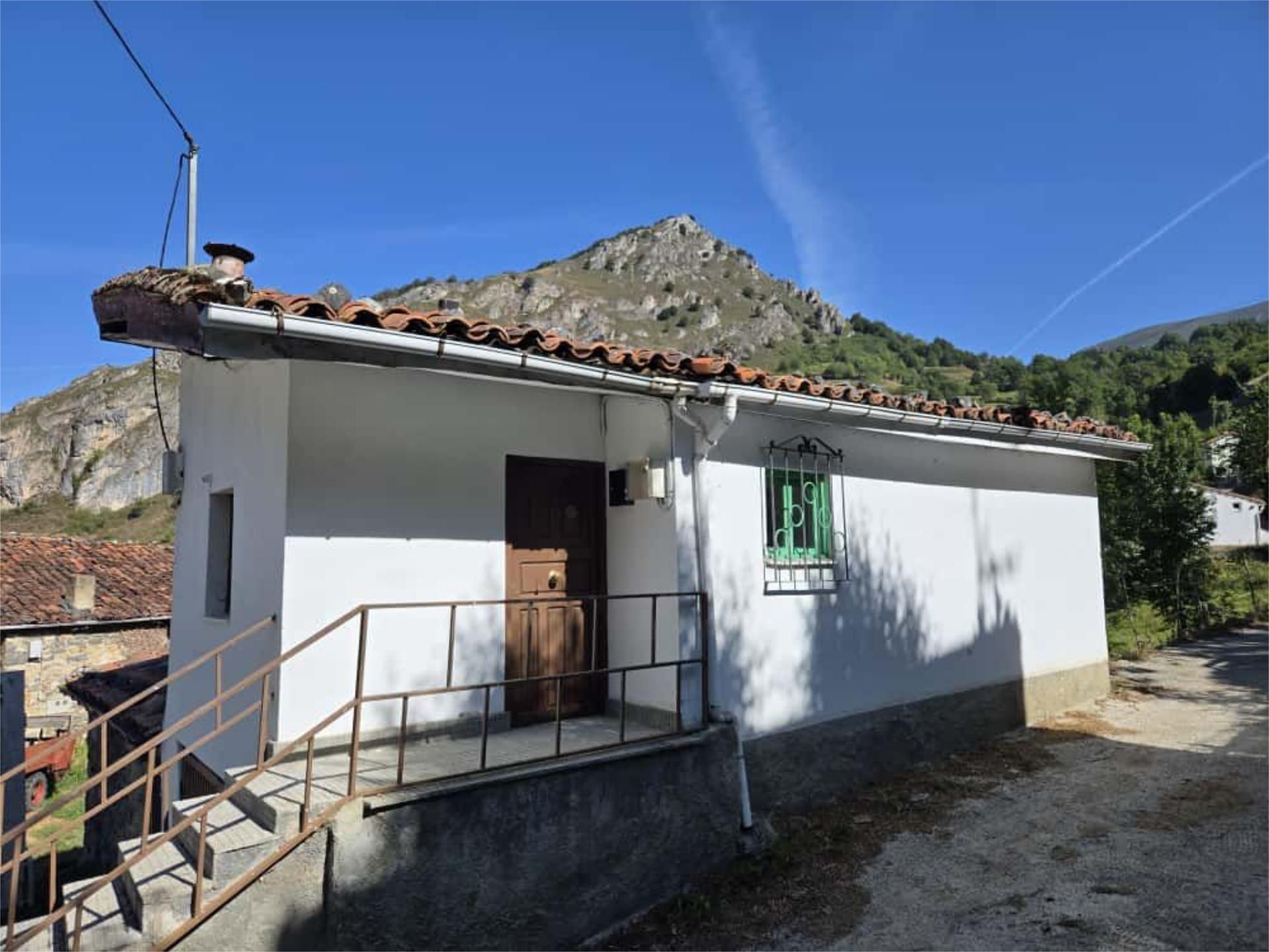 Vista exterior de Planta baja en venta en Aller con Calefacción, Terraza y Trastero