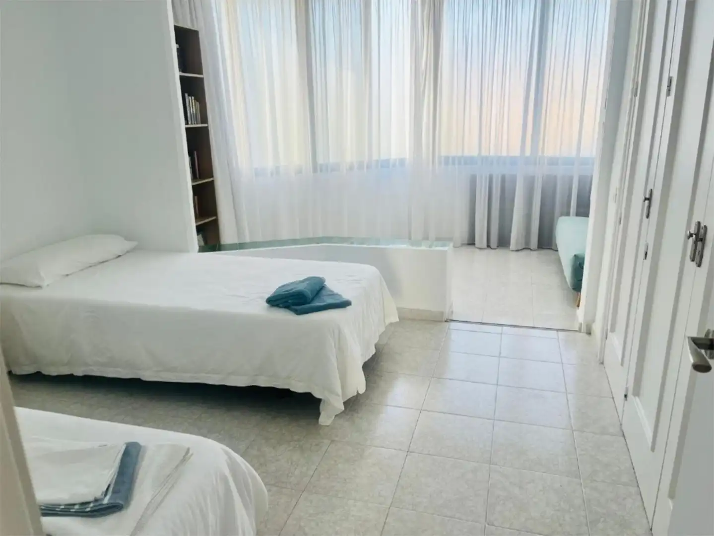 Apartments for rent in Avenida Jacaranda, 123, Las Chapas - Alicate Playa Bedroom of Apartments for rent in Marbella with Parquet flooring and Furnished