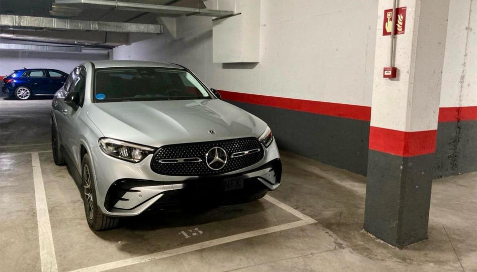 Photo 1 of Garage to rent in Calle de María Tudor, 36, Sanchinarro, Madrid