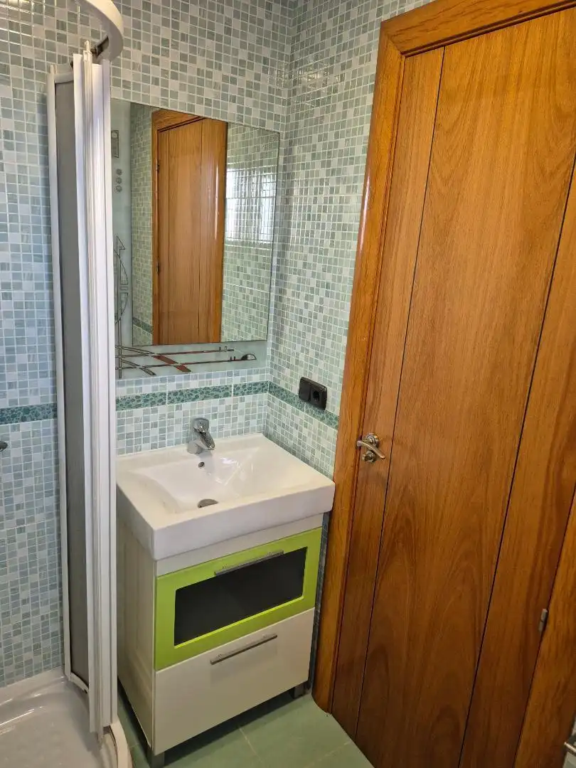 Casa o chalet de alquiler en Calle Cañaveral, 14, Platero - El Limón Baño de Casa o chalet de alquiler en Alhaurín de la Torre con Calefacción, Parquet y Amueblado