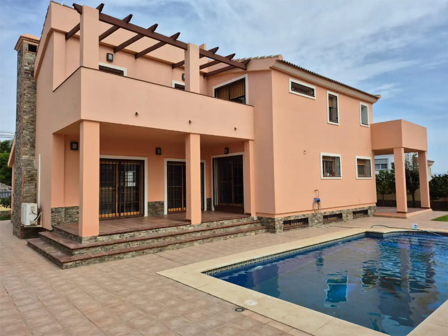 Casa o chalet de alquiler en Calle Cañaveral, 14, Platero - El Limón Vista exterior de Casa o chalet de alquiler en Alhaurín de la Torre con Calefacción, Parquet y Amueblado