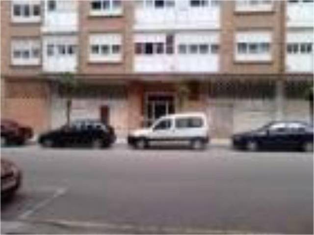 Local comercial en Venta en Avenida Prudencio González, 50 en Llanera