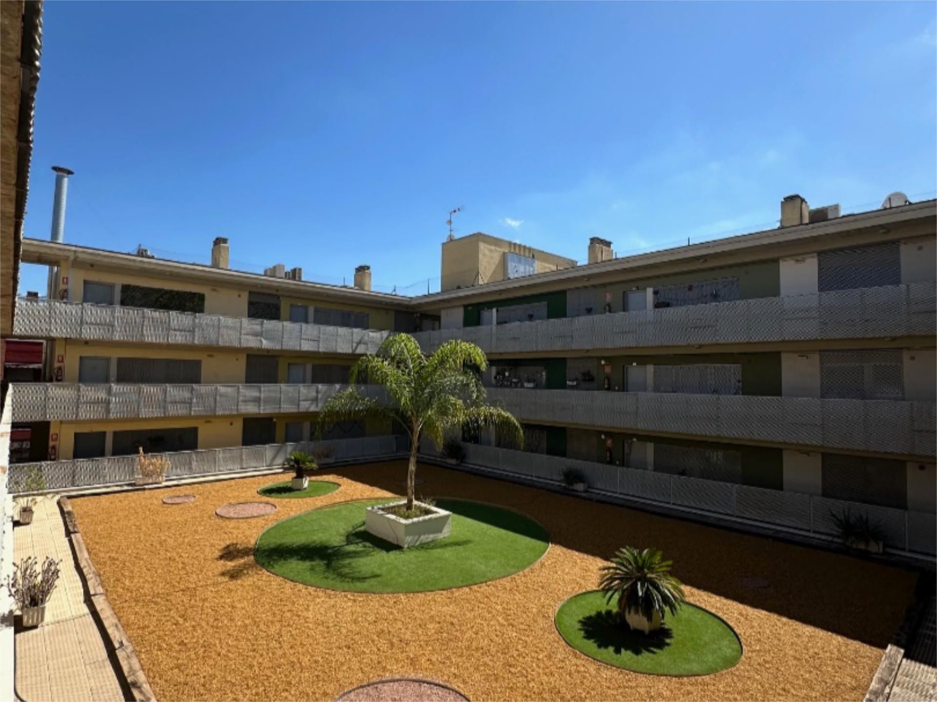 Vista exterior de Pis de lloguer en  Murcia Capital amb Aire condicionat, Calefacció i Jardí privat