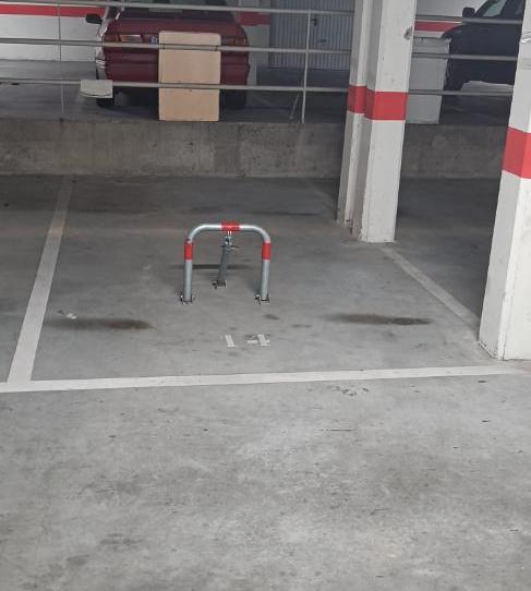 Garage to rent in Calle la Galatea, 21, Villimar - V1 - V2 - S3 - S4 - San Cristobal, Burgos - image 1 Photo 1 of Garage to rent in Calle la Galatea, 21, Villimar - V1 - V2 - S3 - S4 - San Cristobal, Burgos