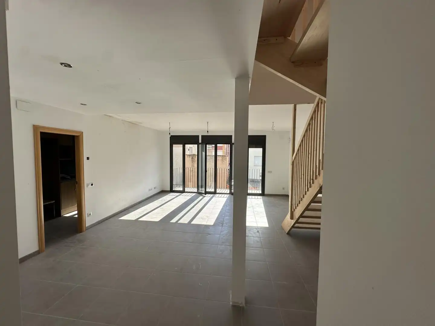 Maisonette zum Verkauf in Torelló mit Terrasse und Balkon
